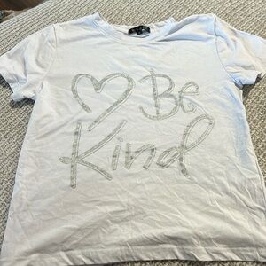 Medium sistas be kind tshirt good condition